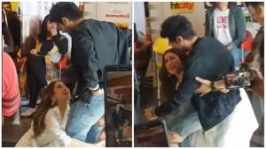 Sara Ali Khan picks up Kartik Aaryan as they promote Love Aaj Kal. Sara Ali Khan picks up Kartik Aaryan as they promote Love Aaj Kal.