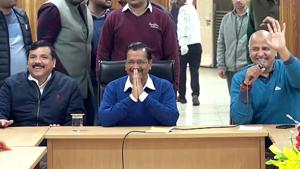 Delhi Chief Minister Arvind Kejriwal along with party leaders Manish Sisodia and Sanjay Singh during a meeting with newly-elected party MLAs at his residence, in New Delhi on Wednesday, Feb 12, 2020.(ANI) Delhi Chief Minister Arvind Kejriwal along with party leaders Manish Sisodia and Sanjay Singh during a meeting with newly-elected party MLAs at his residence, in New Delhi on Wednesday, Feb 12, 2020.(ANI)