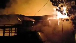 A fire broke out a godown in Madhya Pradesh’s Jabalpur late Thursday.(ANI Photo) A fire broke out a godown in Madhya Pradesh’s Jabalpur late Thursday.(ANI Photo)