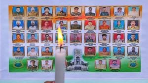 Students pay tribute to Pulwama martyrs in Jammu on Friday.(PTI Photo) Students pay tribute to Pulwama martyrs in Jammu on Friday.(PTI Photo)