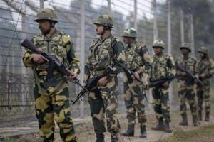 Border Security Force (BSF) patrol near the international border at Hiranagar sector in Jammu.(PTI Photo) Border Security Force (BSF) patrol near the international border at Hiranagar sector in Jammu.(PTI Photo)