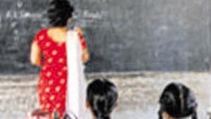 Odisha school student was made to take off her stockings for not wearing proper uniform(Hindustan Times Photo/file/Representative) Odisha school student was made to take off her stockings for not wearing proper uniform(Hindustan Times Photo/file/Representative)