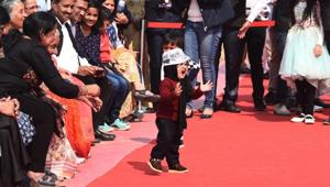 AAP’s Twitter handle had shared the image of the little boy dressed up as Delhi CM Kejriwal on counting day, with an Aam Aadmi Party cap bearing the party’s symbol, a v-neck maroon sweater and a muffler wrapped around his head.(VIPIN KUMAR/HT PHOTO.) AAP’s Twitter handle had shared the image of the little boy dressed up as Delhi CM Kejriwal on counting day, with an Aam Aadmi Party cap bearing the party’s symbol, a v-neck maroon sweater and a muffler wrapped around his head.(VIPIN KUMAR/HT PHOTO.)