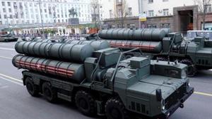 India made the first payment of $850 million last year for the $5.4-billion deal for five S-400 systems ( in photo)De through a special mechanism worked out by India and Russia.(REUTERS File Photo) India made the first payment of $850 million last year for the $5.4-billion deal for five S-400 systems ( in photo)De through a special mechanism worked out by India and Russia.(REUTERS File Photo)