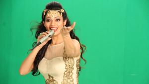 Mallica began her singing career with her first song, which was a fusion of Closer by the Chainsmokers and Chandni Raatein. Mallica began her singing career with her first song, which was a fusion of Closer by the Chainsmokers and Chandni Raatein.