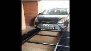 The clip, shared on Twitter, shows a car entering a narrow parking space.(Twitter/@anandmahindra) The clip, shared on Twitter, shows a car entering a narrow parking space.(Twitter/@anandmahindra)