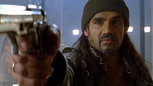 Suniel Shetty played the antagonist in Main Hoon Na. Suniel Shetty played the antagonist in Main Hoon Na.