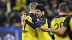 Dortmund's Giovanni Reyna, right, embraces Dortmund's Erling Braut Haaland after the Champions League round of 16 first leg soccer match between Borussia Dortmund and Paris Saint Germain(AP) Dortmund's Giovanni Reyna, right, embraces Dortmund's Erling Braut Haaland after the Champions League round of 16 first leg soccer match between Borussia Dortmund and Paris Saint Germain(AP)