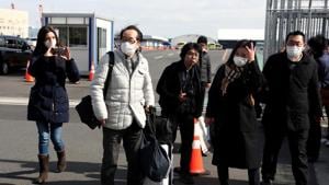 Passengers wearing face masks walkout from the cruise ship Diamond Princess at Daikoku Pier Cruise Terminal in Yokohama on Wednesday, Feb 19, 2020.(REUTERS) Passengers wearing face masks walkout from the cruise ship Diamond Princess at Daikoku Pier Cruise Terminal in Yokohama on Wednesday, Feb 19, 2020.(REUTERS)