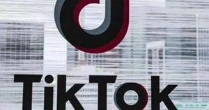 A 17-year-old examinee in Malda district got arrested on Wednesday for making a TikTok video of the English second language paper(Bloomberg (Representative Image))