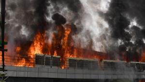 A major fire broke out at a car service station in east Kolkata on Thursday afternoon.(HT File Photo/Representative Image) A major fire broke out at a car service station in east Kolkata on Thursday afternoon.(HT File Photo/Representative Image)