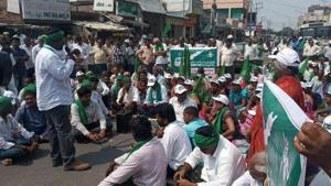 A police official from Mangalagiri (rural) police station said the farmers were booked on a complaint that they had prevented the officials from discharging their duties at Krishnayapalem village, one of the 29 villages falling under Amaravati capital region. (HT photo) A police official from Mangalagiri (rural) police station said the farmers were booked on a complaint that they had prevented the officials from discharging their duties at Krishnayapalem village, one of the 29 villages falling under Amaravati capital region. (HT photo)