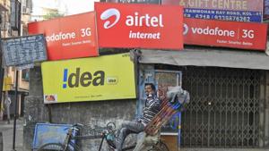 DoT last week asked all telecom companies to repay AGR dues immediately as per the October 24, 2019 verdict of the Supreme Court.(REUTERS) DoT last week asked all telecom companies to repay AGR dues immediately as per the October 24, 2019 verdict of the Supreme Court.(REUTERS)