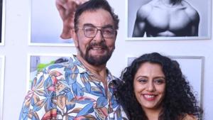 Actor Kabir Bedi and his wife Parveen Dusanj at fashion photographer Dabboo Ratnani's calendar launch in Mumbai.(IANS) Actor Kabir Bedi and his wife Parveen Dusanj at fashion photographer Dabboo Ratnani's calendar launch in Mumbai.(IANS)