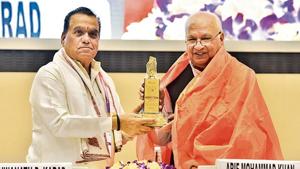 Founder-president of MIT World Peace University Vishwanath D Karad with Kerala governor Arif Mohammad Khan in New Delhi on Friday.(Sanjeev Verma/HT photo) Founder-president of MIT World Peace University Vishwanath D Karad with Kerala governor Arif Mohammad Khan in New Delhi on Friday.(Sanjeev Verma/HT photo)