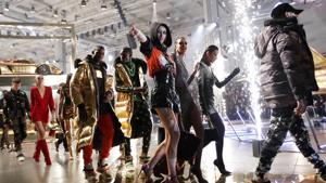 Models present creations from the Philipp Plein Autumn/Winter 2020 collection during Milan Fashion Week in Milan.(REUTERS) Models present creations from the Philipp Plein Autumn/Winter 2020 collection during Milan Fashion Week in Milan.(REUTERS)