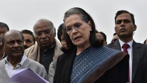 Congress president Sonia Gandhi after submitting a memorandum to president in New Delhi on Thursday. (Photo by Sanjeev Verma/HT) Congress president Sonia Gandhi after submitting a memorandum to president in New Delhi on Thursday. (Photo by Sanjeev Verma/HT)