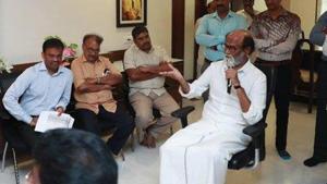 Rajinikanth met the members of a Muslim outfit on Sunday and said he is ready to play any role to maintain peace in the country.(Twitter/@rajinikanth) Rajinikanth met the members of a Muslim outfit on Sunday and said he is ready to play any role to maintain peace in the country.(Twitter/@rajinikanth)