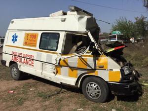 The ambulance that met with an accident just before entering Chandigarh on Monday morning. The driver is among the injured.(Sushil Kumar/HT) The ambulance that met with an accident just before entering Chandigarh on Monday morning. The driver is among the injured.(Sushil Kumar/HT)