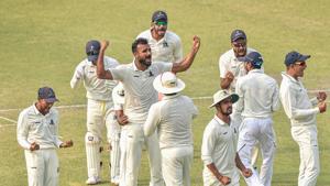 Bengal bowler Akash Deep (C) celebrates with his teammates after dismissing Karnataka batsman R Samarth(PTI) Bengal bowler Akash Deep (C) celebrates with his teammates after dismissing Karnataka batsman R Samarth(PTI)