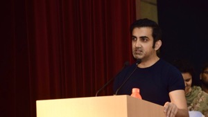 BJP MP Gautam Gambhir addressing students at a college function in Delhi on Wednesday.(https://twitter.com/GautamGambhir)