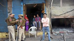 Delhi Police personnel at Shiv Sihar in Northeast Delhi where violence broke out last week and claimed the lives of more than 40 people.(Raj K Raj/HT Photo) Delhi Police personnel at Shiv Sihar in Northeast Delhi where violence broke out last week and claimed the lives of more than 40 people.(Raj K Raj/HT Photo)