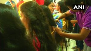 In bid to help the cancer patients who have lost their hair, 80 girls of a private college in Coimbatore have donated a portion of their hair.(Twitter/@ANI) In bid to help the cancer patients who have lost their hair, 80 girls of a private college in Coimbatore have donated a portion of their hair.(Twitter/@ANI)