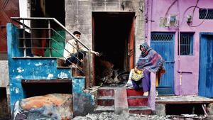 People whose homes were totally damaged will get Rs15 lakh compensation from the govt.(Amal KS/HT PHOTO) People whose homes were totally damaged will get Rs15 lakh compensation from the govt.(Amal KS/HT PHOTO)