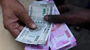 The increase in dearness allowances is based on the recommendations of the 7th Central Pay Commission.(REUTERS PHOTO.) The increase in dearness allowances is based on the recommendations of the 7th Central Pay Commission.(REUTERS PHOTO.)