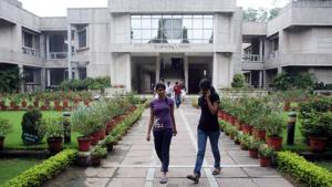 Students ouside the Learning Center at XLRI campus in Jamshedpur(HT File) Students ouside the Learning Center at XLRI campus in Jamshedpur(HT File)