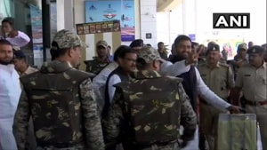 Congress MLAs arriving in Bhopal from Jaipur on Sunday to take part in Monday’s trust vote in the Madhya Pradesh Assembly.(ANI) Congress MLAs arriving in Bhopal from Jaipur on Sunday to take part in Monday’s trust vote in the Madhya Pradesh Assembly.(ANI)
