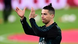 Cristiano Ronaldo(REUTERS) Cristiano Ronaldo(REUTERS)