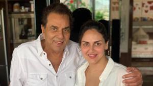 Dharmendra did not want Esha Deol to pursue acting as a career.