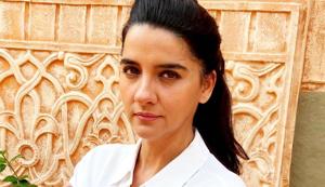 Shruti Seth shared screen space with Karisma Kapoor in Mentalhood. Shruti Seth shared screen space with Karisma Kapoor in Mentalhood.