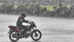 Delhi witnessed heavy rainfall in several areas on Tuesday(PTI) Delhi witnessed heavy rainfall in several areas on Tuesday(PTI)