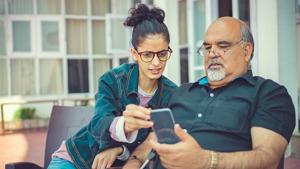 You can teach elderly people how to use the Airtel Thanks app.(iStock)