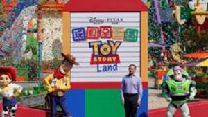 The company has been paying its employees during the closure, and Disney said it would continue to pay its tens of thousands of hourly workers through April 18.(Reuters file photo) The company has been paying its employees during the closure, and Disney said it would continue to pay its tens of thousands of hourly workers through April 18.(Reuters file photo)