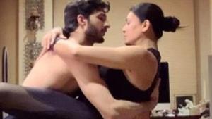 Sushmita Sen and boyfriend Rohman Shawl work out during lockdown. Sushmita Sen and boyfriend Rohman Shawl work out during lockdown.