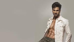 Actor Vivek Dahiya is dealing with the lockdown situation rather well Actor Vivek Dahiya is dealing with the lockdown situation rather well