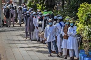 New Delhi, India - March 31, 2020: People who took part in a Tablighi Jamaat function earlier this month walk to board buses taking them to a quarantine facility amid concerns of Covid-19 infection.(Biplov Bhuyan/HT PHOTO) New Delhi, India - March 31, 2020: People who took part in a Tablighi Jamaat function earlier this month walk to board buses taking them to a quarantine facility amid concerns of Covid-19 infection.(Biplov Bhuyan/HT PHOTO)