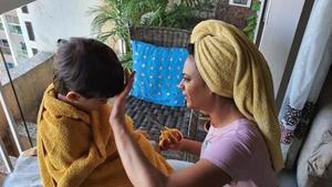 Shweta Tiwari cuts her son Reyansh’s hair amid lockdown. Shweta Tiwari cuts her son Reyansh’s hair amid lockdown.