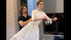 Russian ballet dancers on partial lockdown have begun giving performances at home to keep fans engaged online after theatres across the country closed their doors due to the coronavirus.(INSTAGRAM)