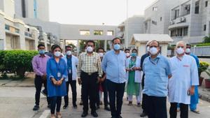 Out of the total 6,761 Covid-19 cases, 6039 are active cases and 516 have been either cured, discharged from hospitals or have migrated, the Union Ministry of Health and Family Welfare said. (HT Photo) Out of the total 6,761 Covid-19 cases, 6039 are active cases and 516 have been either cured, discharged from hospitals or have migrated, the Union Ministry of Health and Family Welfare said. (HT Photo)