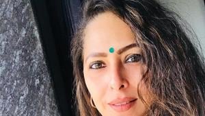 Choreographer Geeta Kapur lauds all those who are working round-the clock in this situation Choreographer Geeta Kapur lauds all those who are working round-the clock in this situation