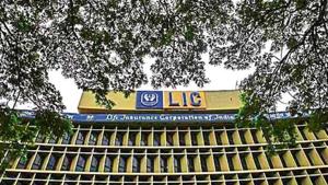 Premiums can also be paid by downloading mobile app LIC Pay Direct.(Reuters File Photo) Premiums can also be paid by downloading mobile app LIC Pay Direct.(Reuters File Photo)