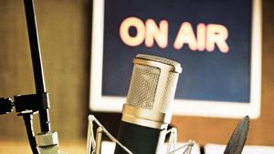 The radio industry witnessed a listenership of 51 million people, which is nearly as much as television’s reach of 56 million and social media’s reach of 57 million during Covid-19, said a research.(Getty Images)