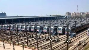 The Indian Railways suspended all the services, including metro, till May 3 after PM Modi’s address where he announced extension of lockdown.(HT Photo) The Indian Railways suspended all the services, including metro, till May 3 after PM Modi’s address where he announced extension of lockdown.(HT Photo)