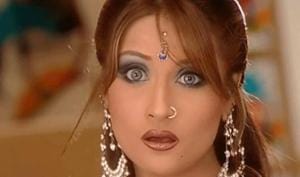 Urvashi Dholakia played the antagonist Komolika in Kasautii Zindagii Kay. Urvashi Dholakia played the antagonist Komolika in Kasautii Zindagii Kay.