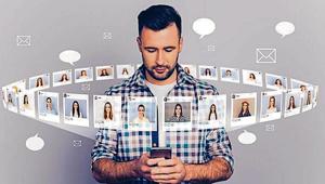 Dating apps have seen more people log on, and the conversations between them stretch out. In these difficult times, be kind, gentle and positive, but don’t become too attached or clingy.(iStock) Dating apps have seen more people log on, and the conversations between them stretch out. In these difficult times, be kind, gentle and positive, but don’t become too attached or clingy.(iStock)