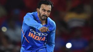 Kedar Jadhav bowls during the 2nd ODI cricket match against Australia at Vidarbha Cricket Association Stadium, in Nagpur.(PTI) Kedar Jadhav bowls during the 2nd ODI cricket match against Australia at Vidarbha Cricket Association Stadium, in Nagpur.(PTI)